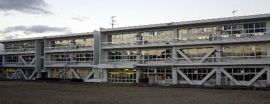関市立博愛小学校校舎