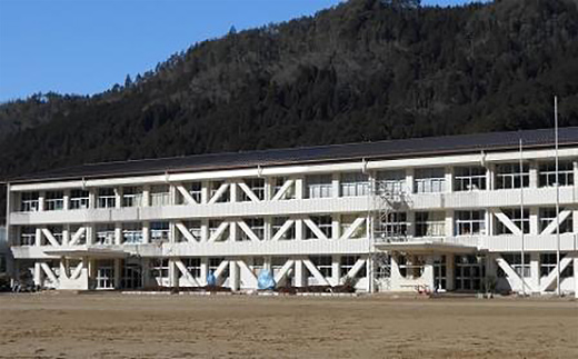 郡上市八幡中学校