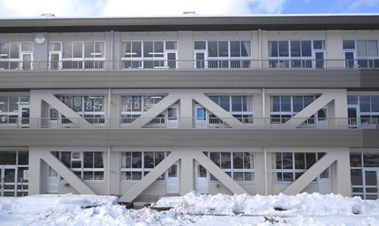 郡上市立高鷲小学校校舎