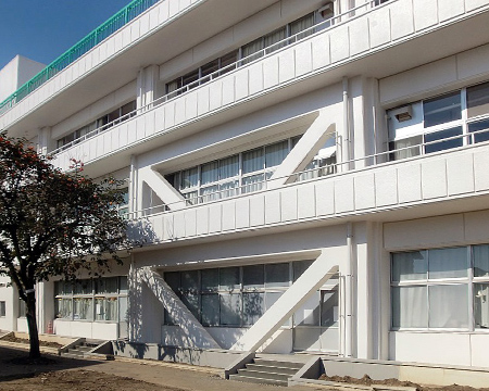 伊勢崎市立境采女小学校校舎
