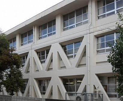 呉市三坂地小学校校舎