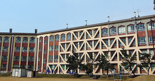 函館市立戸倉中学校校舎1
