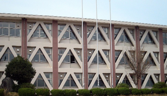 加西市泉中学校校舎