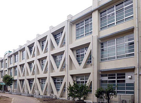 尼崎市立立花中学校北棟等