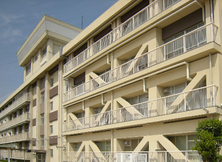 宝塚市立末成小学校校舎