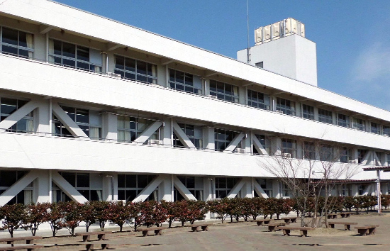 日立北高校普通教室棟