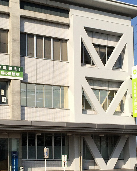 小松商工会議所本館