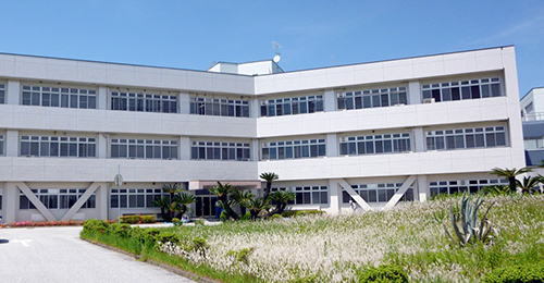 高知大学（岡豊）管理棟