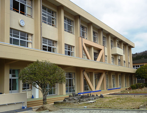 名張市立比奈知小学校管理特別普通教室棟