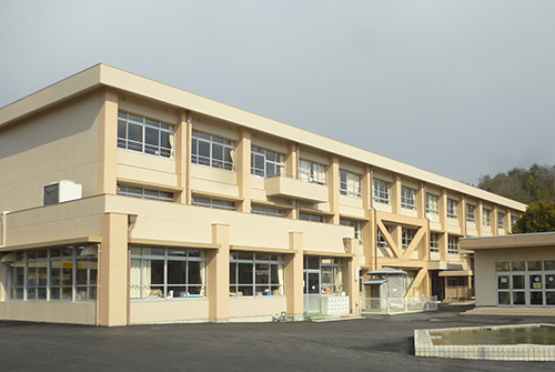 名張市立桔梗が丘南小学校管理特別普通教室棟及び屋内運動場