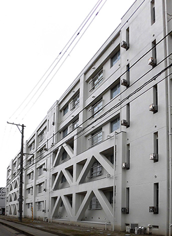 長岡市営昭和団地５号棟