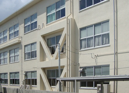 岡山県立岡山東商業高校（実習棟）
