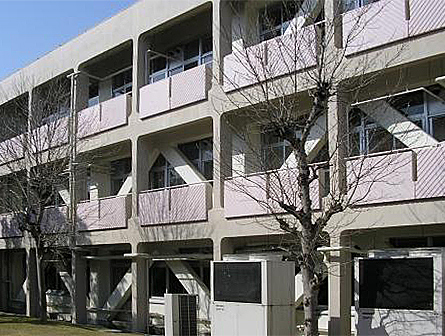 大阪府立千里高等学校教室棟他3棟
