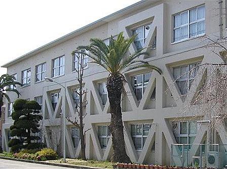 大阪市立吹田高等学校（管理教室棟他3棟）