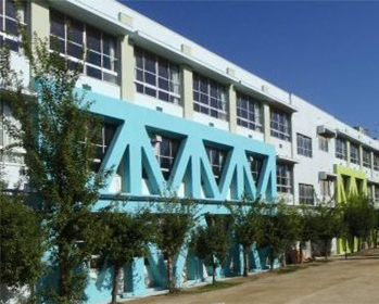 和泉市立郷荘中学校