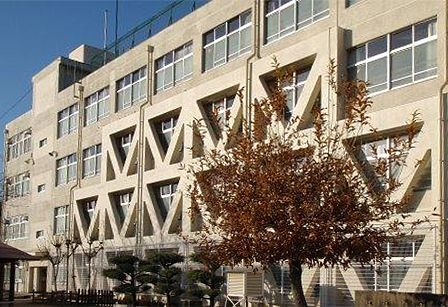 高槻市立磐手小学校校舎