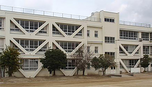 藤井寺市立道明寺中学校⑥号棟