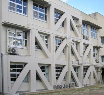 吹田市立山手小学校校舎