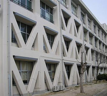 豊中市立箕輪小学校校舎