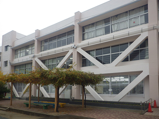 八尾市立竹渕小学校校舎
