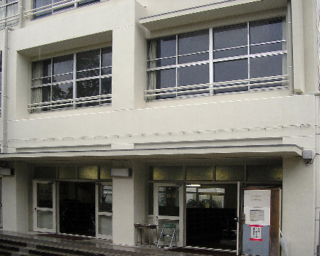 豊中市立中豊島小学校校舎管理、特別、普通教室棟南面