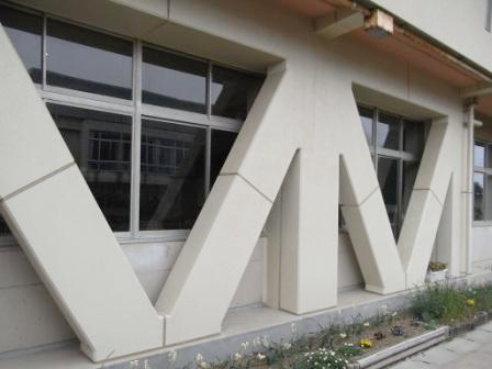 越谷市立北陽中学校舎B棟