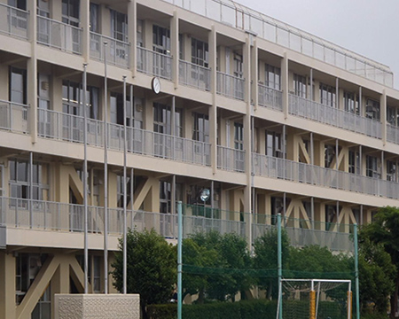 府中市立南白糸台小学校