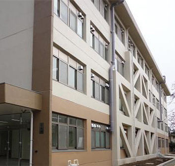 東京農工大学府中幸町団地農学部6号館