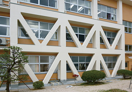 伯耆町立溝口中学校校舎