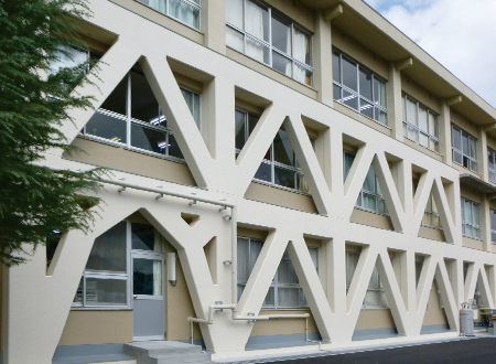 米子市立東山中学校管理教室棟