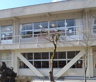 氷見市立湖南小学校