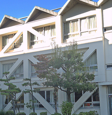 学校法人清光学園高岡龍谷高校