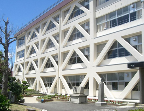 高岡市立成美小学校校舎及び給食室