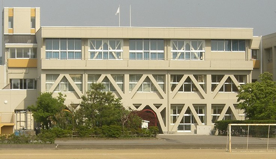 砺波市立庄東小学校